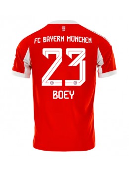 Billige Bayern Munich Sacha Boey #23 Hjemmedrakt 2025-26 Kortermet
